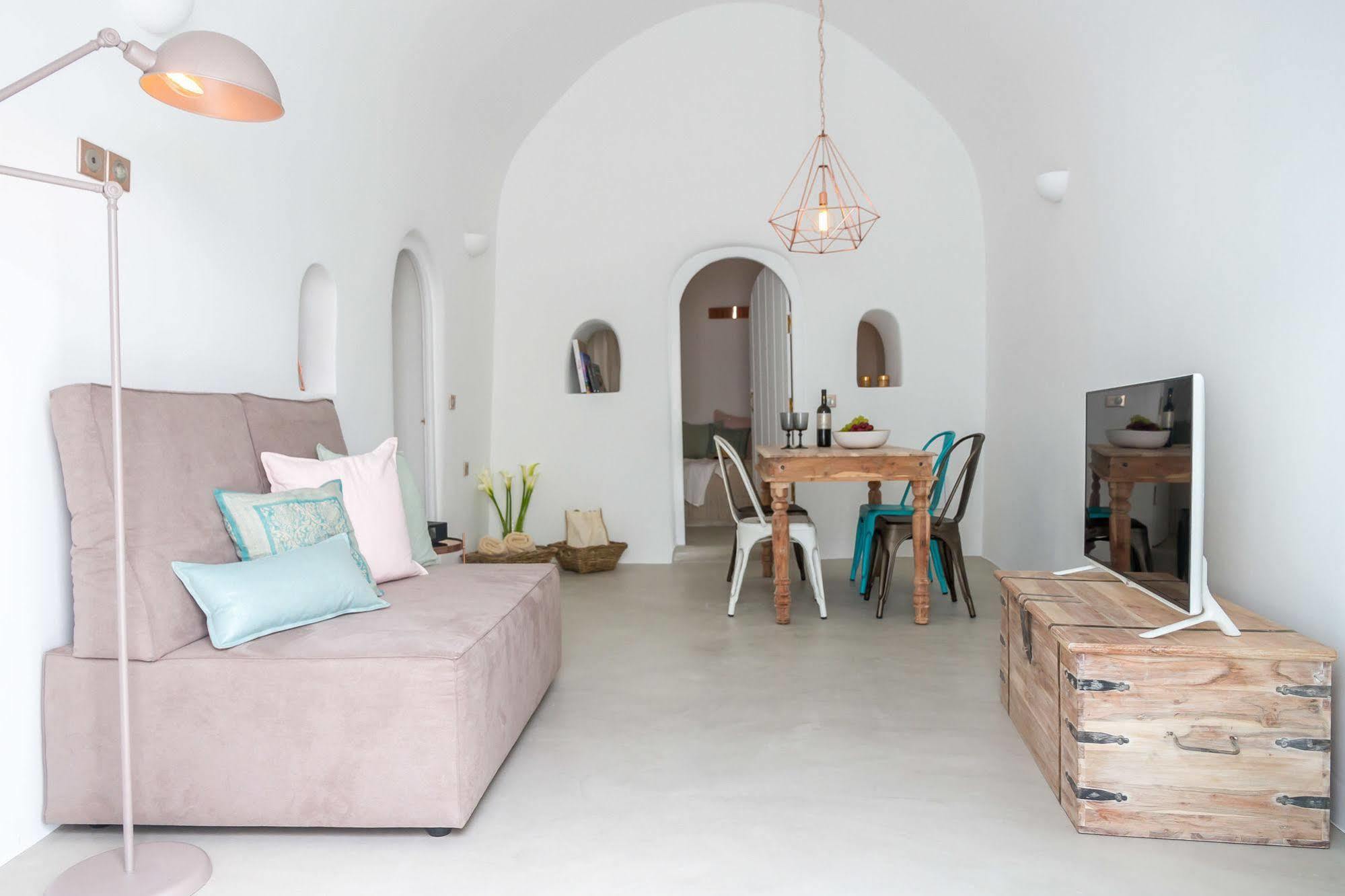 Cleo's Dream Daire *